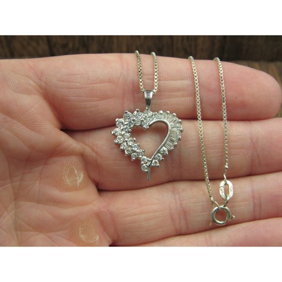18 Inch Sterling Silver Fancy CZ Gemstone Heart Love Pendant Necklace - Picture 2 of 7